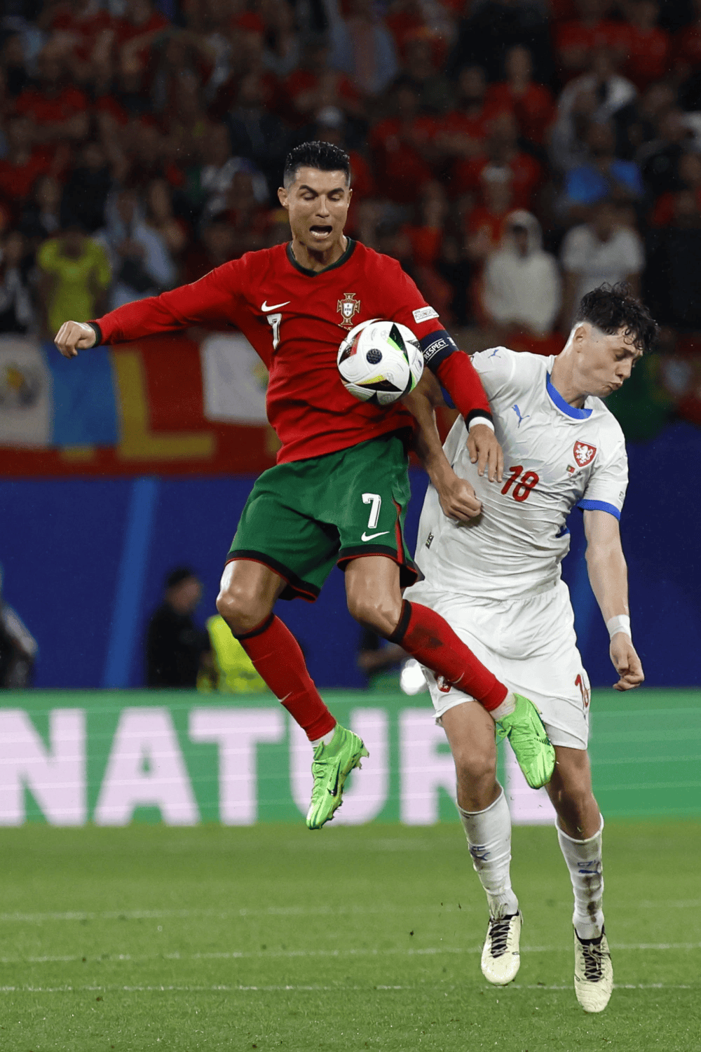 葡萄牙球队连胜在欧洲赛场上叱咤风云